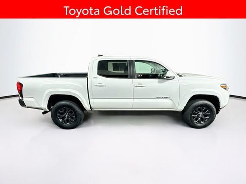 Certified 2023 Toyota Tacoma SR5 AWD/4WD image 9