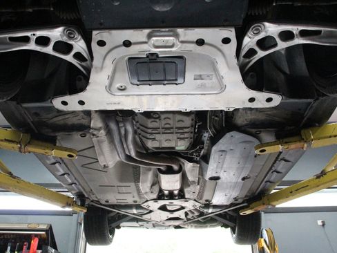 Used 2004 BMW Z4 2.5i image 95