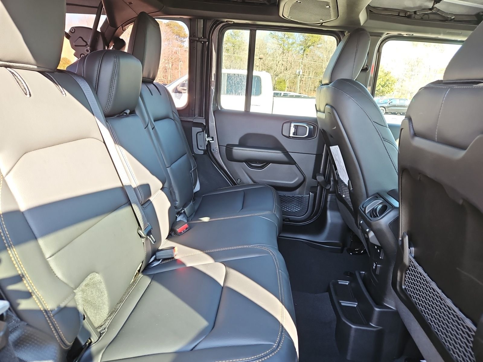 New 2026 Jeep Wrangler Unlimited Sahara AWD/4WD image 17