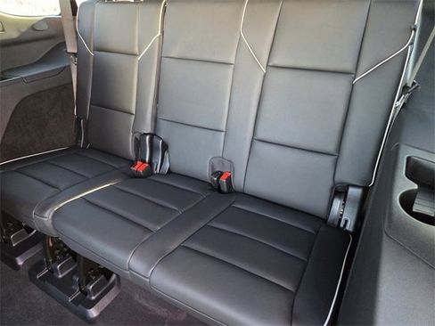 New 2026 Cadillac Escalade Luxury image 18