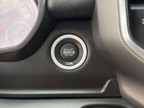 Used 2023 RAM 1500 Laramie AWD/4WD image 16