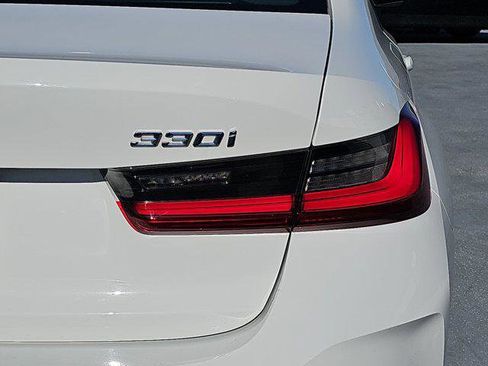 Certified 2023 BMW 330i Sedan w/ Convenience Package image 34