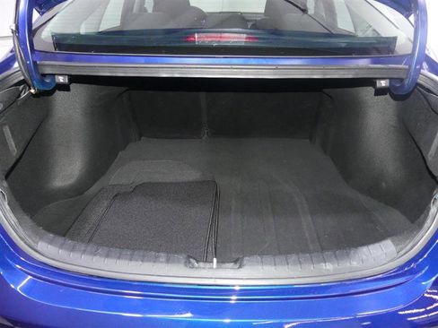 Used 2022 Kia Forte LXS image 9