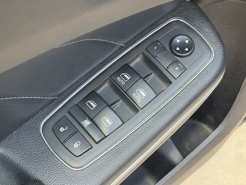 Used 2020 Dodge Charger Scat Pack RWD image 17