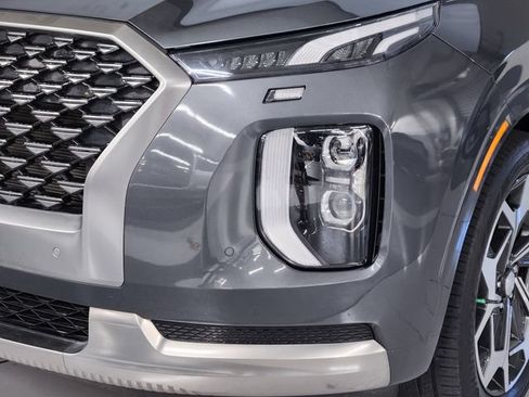 Used 2022 Hyundai Palisade Calligraphy w/ Cargo Package FWD image 12