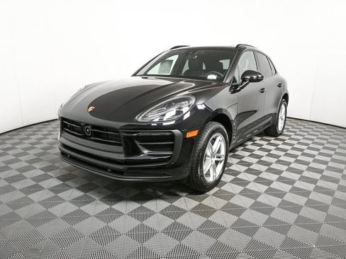 Certified 2026 Porsche Macan image 1