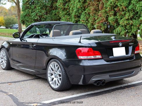 Used 2010 BMW 135i Convertible image 6