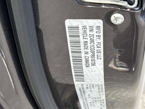 Used 2023 Chrysler Voyager LX image 30