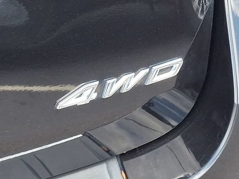 Used 2022 Ford Explorer Limited w/ Equipment Group 301A AWD/4WD image 29