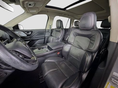 Used 2021 Lincoln Aviator Reserve w/ Equipment Group 201A AWD/4WD image 13