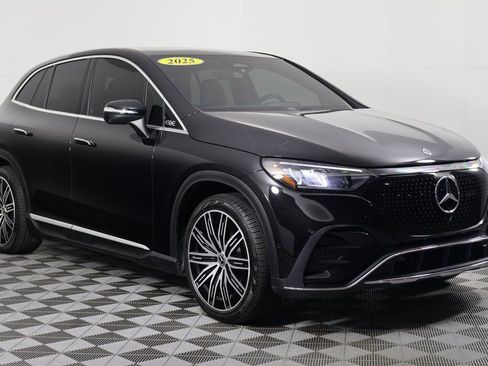 Used 2025 Mercedes-Benz EQE 350+ 4MATIC SUV w/ AMG Line Exterior Package image 3