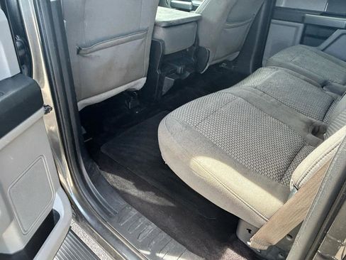 Used 2017 Ford F150 XLT AWD/4WD image 9