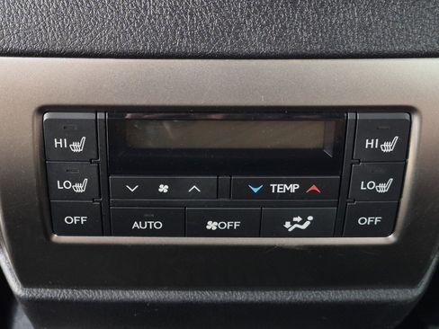 Used 2022 Lexus GX 460 Luxury w/ Off Road Package image 34