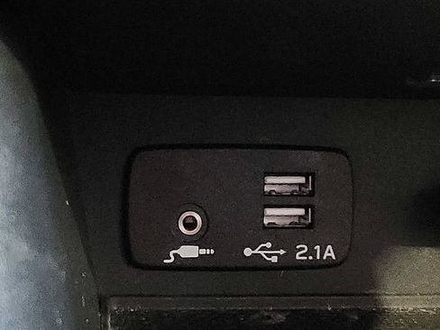 Used 2022 Subaru Crosstrek 2.5i Limited w/ Moonroof Package 2 image 24