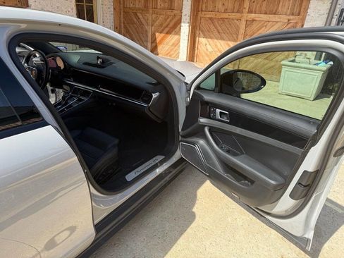 Used 2022 Porsche Panamera 4S image 7