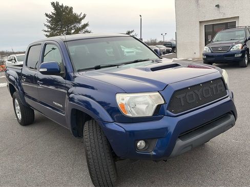 Used 2014 Toyota Tacoma Pickup 4D 5 ft image 21