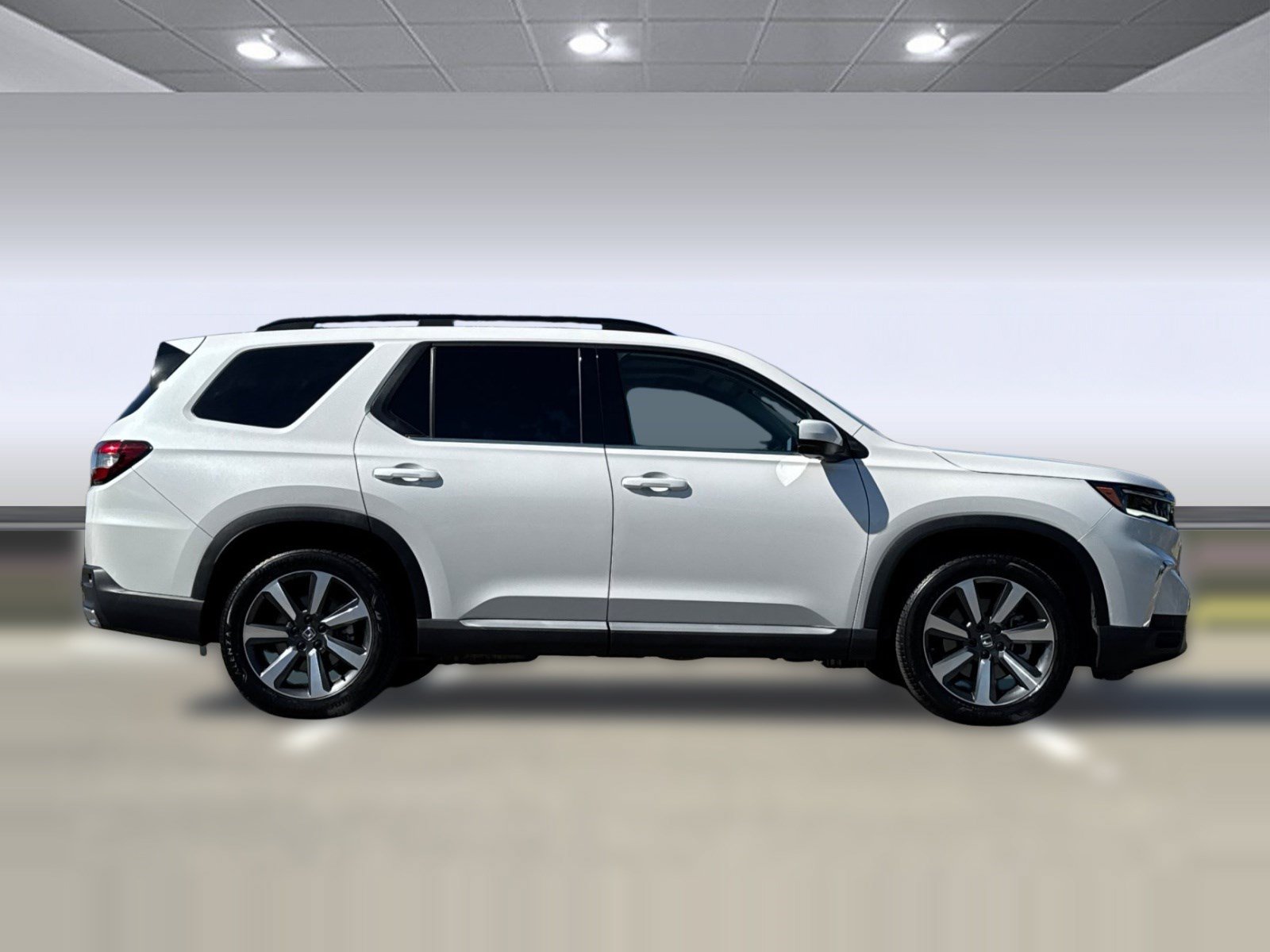 Used 2025 Honda Pilot Elite image 7