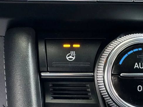 Used 2021 Genesis G70 3.3T w/ Sport Package RWD image 37