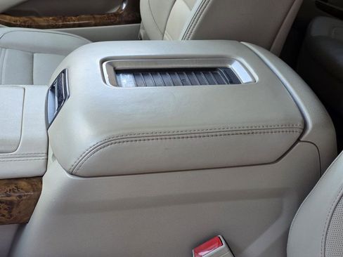 Used 2015 GMC Yukon Denali w/ Open Road Package image 8