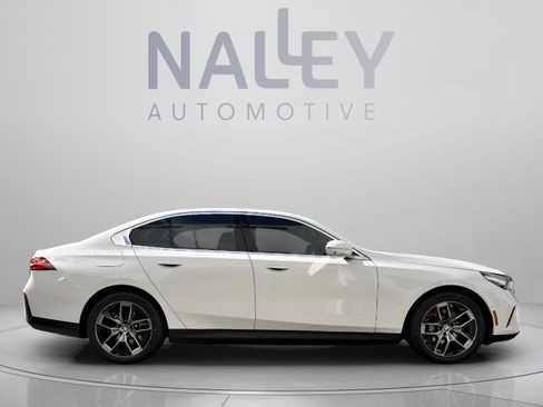 New 2026 BMW i5 eDrive40 RWD image 5