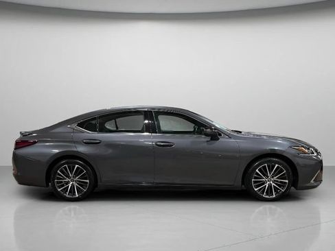 Used 2024 Lexus ES 350 w/ Premium Package FWD image 2