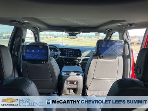 New 2026 Chevrolet Suburban RST image 31