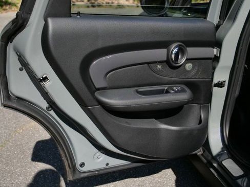 Used 2017 MINI Cooper Clubman S image 27