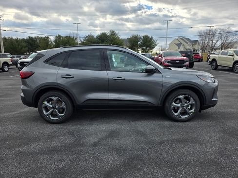 New 2026 Ford Escape ST-Line Select w/ Equipment Group 401A image 6
