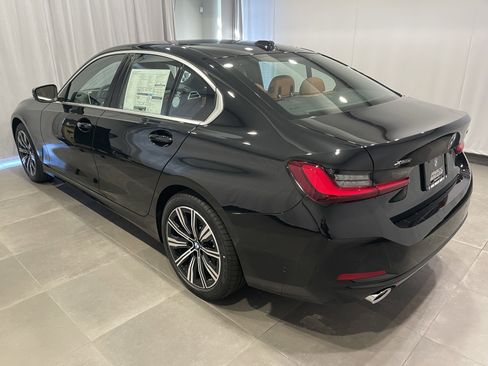 New 2026 BMW 330i xDrive Sedan w/ Premium Package AWD/4WD image 4