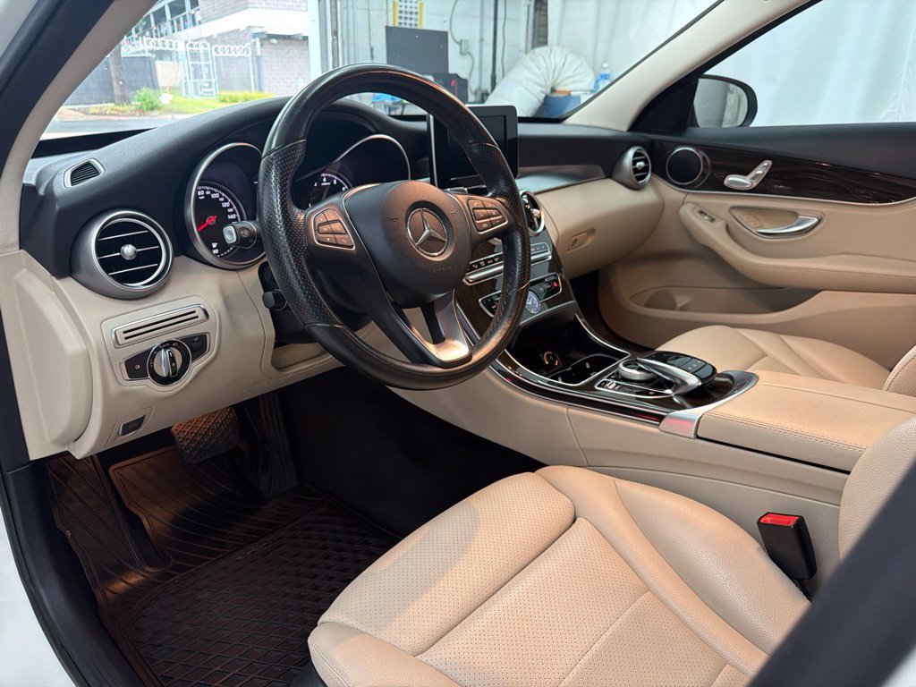 Used 2015 Mercedes-Benz C 300 Sedan image 13
