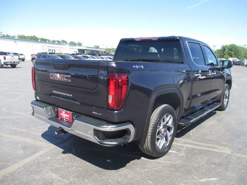 Used 2022 GMC Sierra 1500 SLT w/ SLT Premium Package AWD/4WD image 6