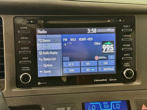 Used 2019 Toyota Sienna XLE w/ XLE Navigation Package AWD/4WD image 21
