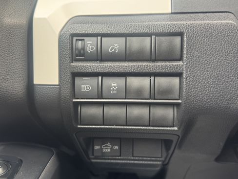 Certified 2024 Toyota Tacoma TRD Off-Road image 32