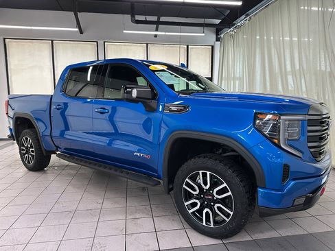 Certified 2023 GMC Sierra 1500 AT4 w/ AT4 Premium Package AWD/4WD image 3