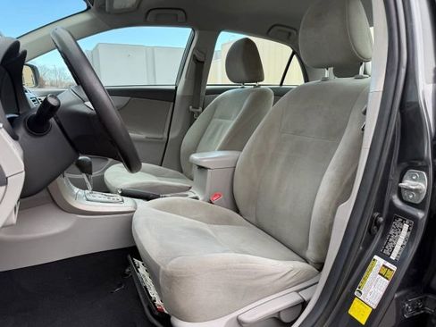 Used 2013 Toyota Corolla image 15