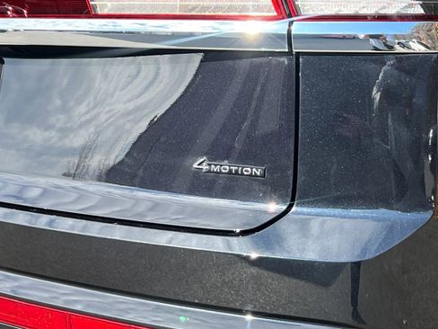 Certified 2024 Volkswagen Atlas Cross Sport SEL R-Line image 7