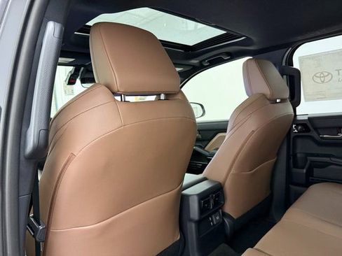 New 2026 Toyota 4Runner Limited image 32