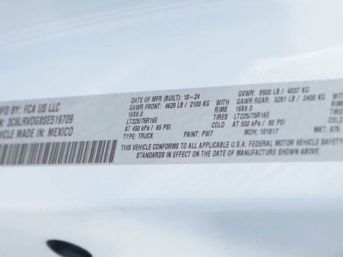 Used 2025 RAM ProMaster 2500 w/ Convenience Group FWD image 44