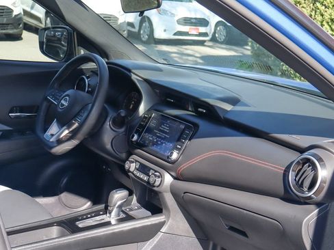 Used 2023 Nissan Kicks SR w/ SR Premium Package FWD image 39