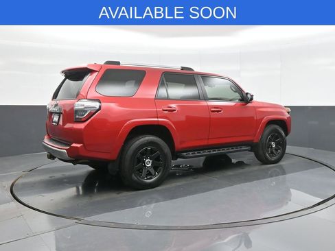 Used 2015 Toyota 4Runner Trail AWD/4WD image 7