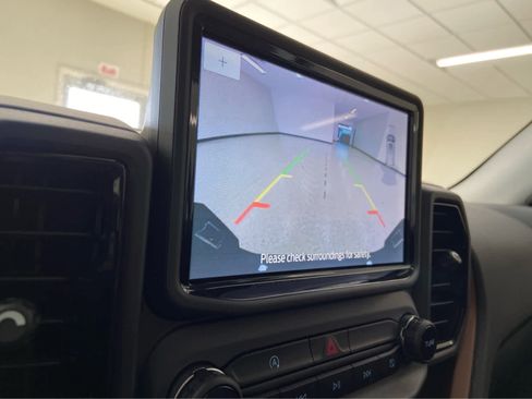 Used 2023 Ford Bronco Sport Outer Banks w/ Tech Package image 32