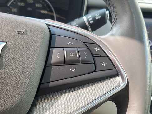 Used 2020 Cadillac XT5 Premium Luxury FWD image 17
