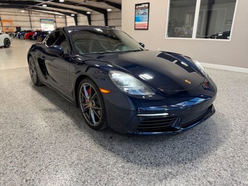 Used 2017 Porsche 718 Cayman S RWD image 11