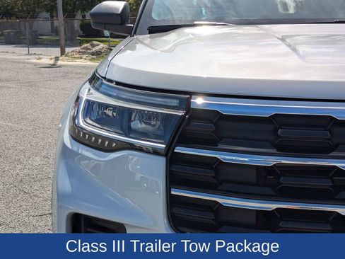 Certified 2026 Ford Explorer Active RWD image 10