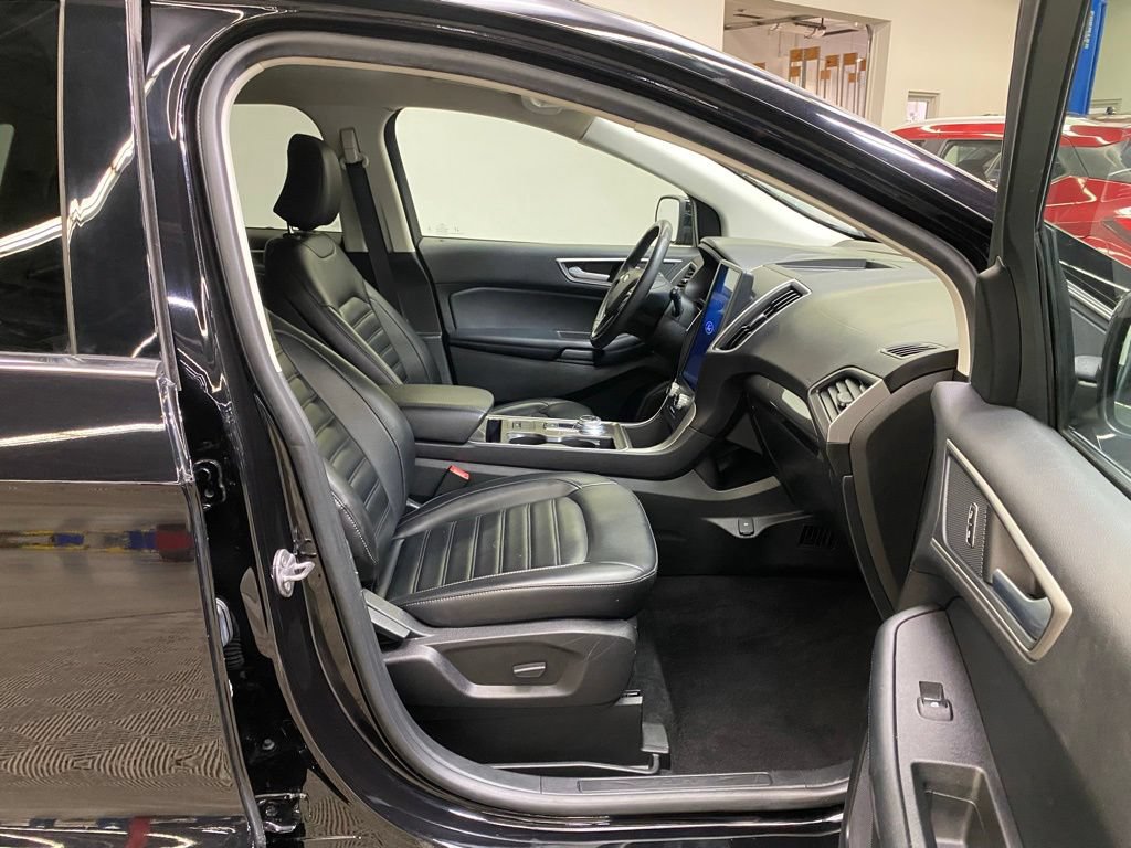 Used 2023 Ford Edge SEL w/ Convenience Package AWD/4WD image 12