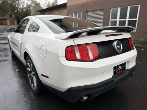 Used 2012 Ford Mustang GT Premium image 5