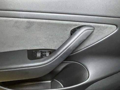 Used 2018 Tesla Model 3 Long Range AWD/4WD image 38
