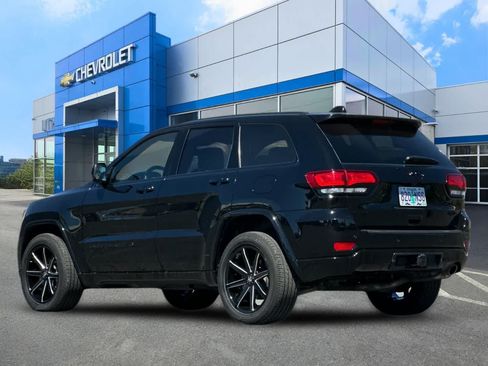 Used 2022 Jeep Grand Cherokee Laredo X AWD/4WD image 6