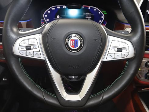Used 2022 BMW ALPINA B7 xDrive w/ Luxury Rear Seating Package image 76