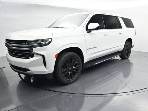 Used 2021 Chevrolet Suburban LT RWD image 4